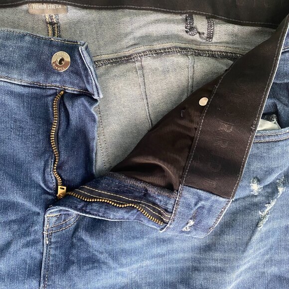 Torrid #feelthefit Bombshell Straight Premium Stretch Distressed Jeans, 28S #299 - Picture 6 of 10